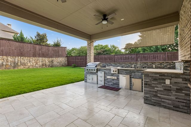 349 Hill Creek Lane, Grapevine, TX 76051