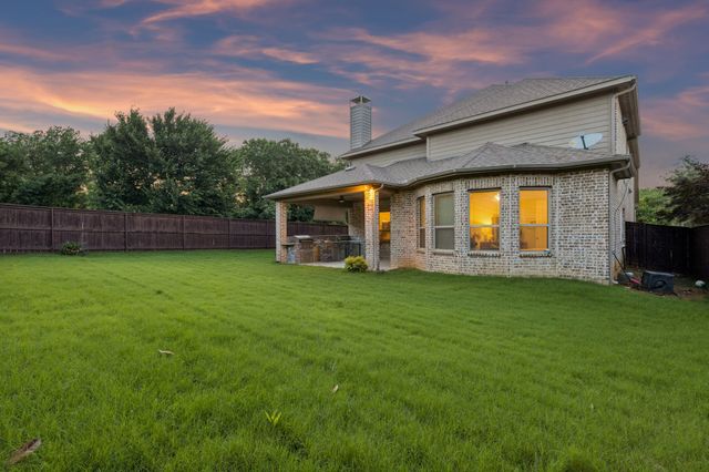 349 Hill Creek Lane, Grapevine, TX 76051
