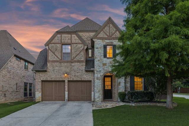 349 Hill Creek Lane, Grapevine, TX 76051