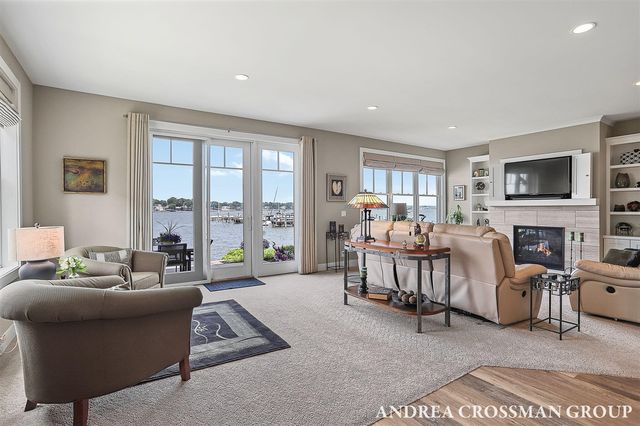 543 Macatawa Avenue, Holland, MI 49423