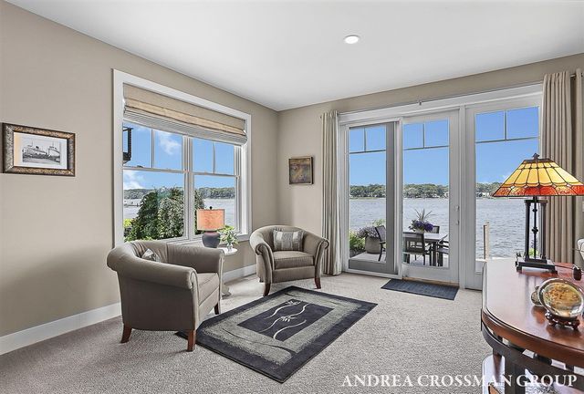543 Macatawa Avenue, Holland, MI 49423