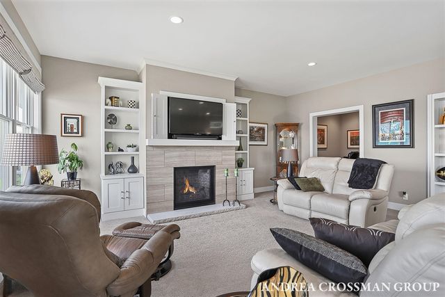543 Macatawa Avenue, Holland, MI 49423
