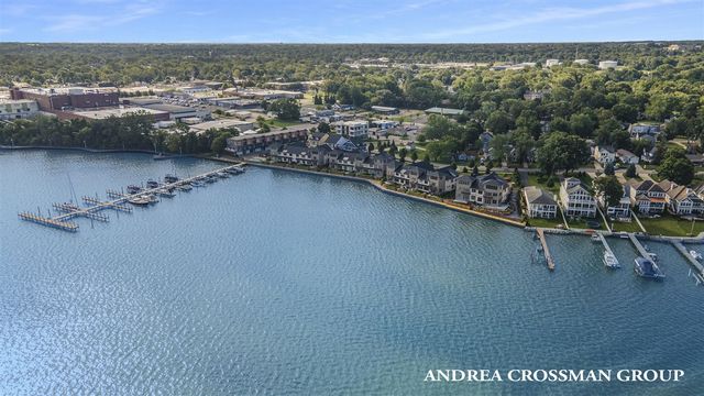 543 Macatawa Avenue, Holland, MI 49423