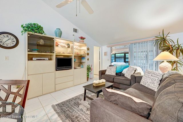 815 Brae Court NE, Palm Bay, FL 32905