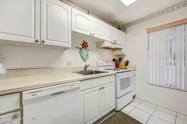 815 Brae Court NE, Palm Bay, FL 32905