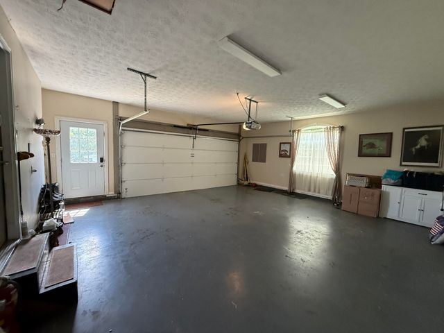 334 Adams Hill Drive, Richmond, KY 40475