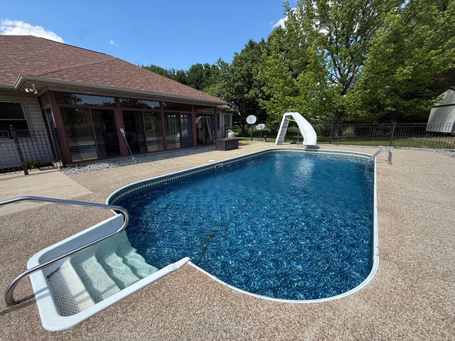 334 Adams Hill Drive, Richmond, KY 40475