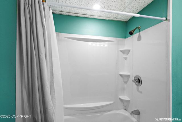 624 Karluk Street, Anchorage, AK 99501