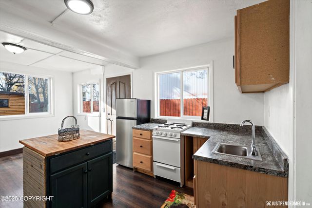 624 Karluk Street, Anchorage, AK 99501