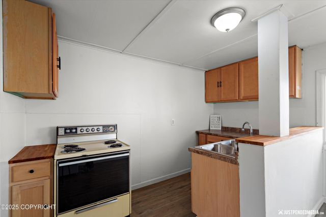 624 Karluk Street, Anchorage, AK 99501