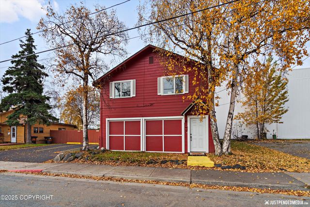 624 Karluk Street, Anchorage, AK 99501