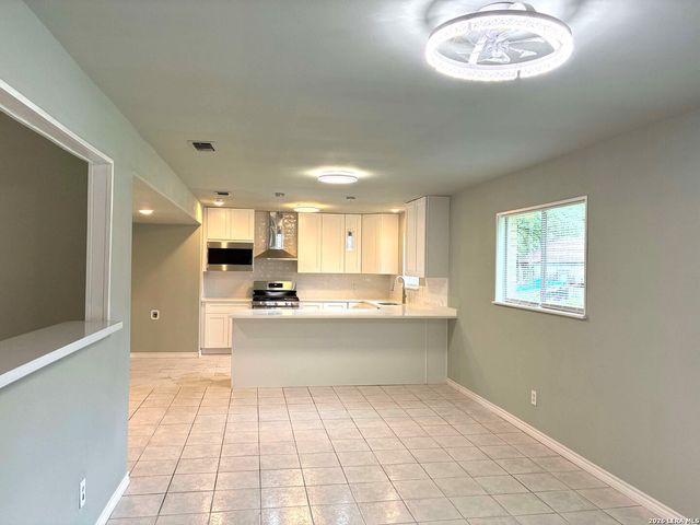 715 COSGROVE ST, San Antonio, TX 78210