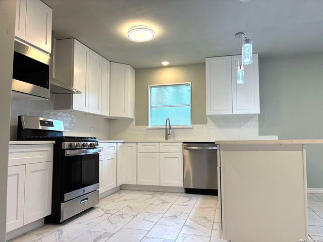 715 COSGROVE ST, San Antonio, TX 78210