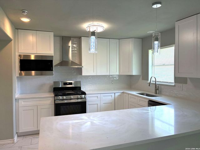 715 COSGROVE ST, San Antonio, TX 78210