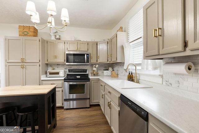 61 Ash Street NE, Rome, GA 30161