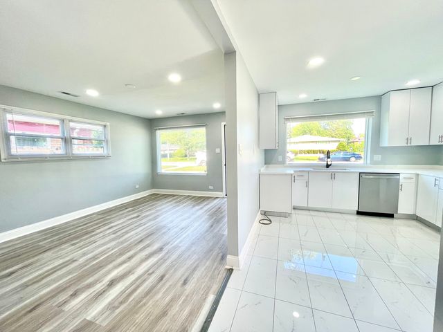 15822 S Ashland Avenue, Harvey, IL 60426