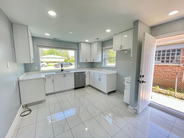 15822 S Ashland Avenue, Harvey, IL 60426