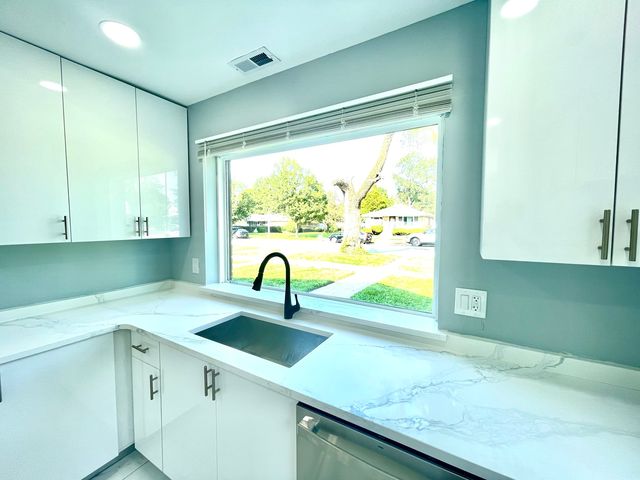 15822 S Ashland Avenue, Harvey, IL 60426