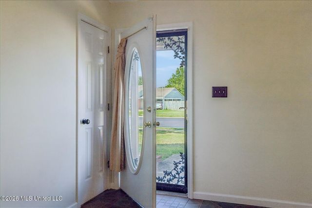 10475 Oak Leaf Drive, Olive Branch, MS 38654