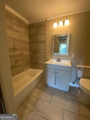 323 The Plaza 3, Athens, GA 30606