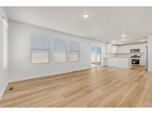 9144 Old Divide Dr, Colorado Springs, CO 80908