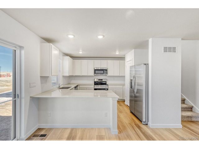 9144 Old Divide Dr, Colorado Springs, CO 80908