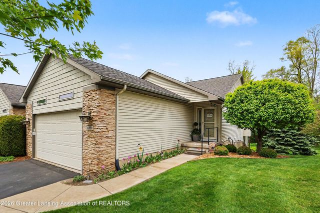 16090 Park Lake Road, East Lansing, MI 48823