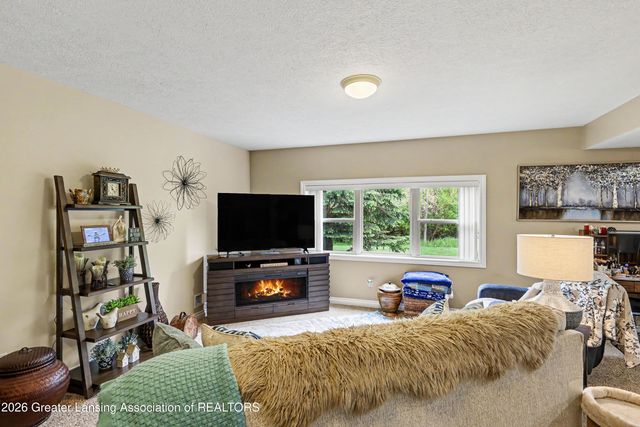 16090 Park Lake Road, East Lansing, MI 48823