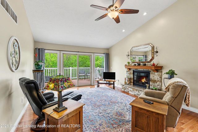 16090 Park Lake Road, East Lansing, MI 48823