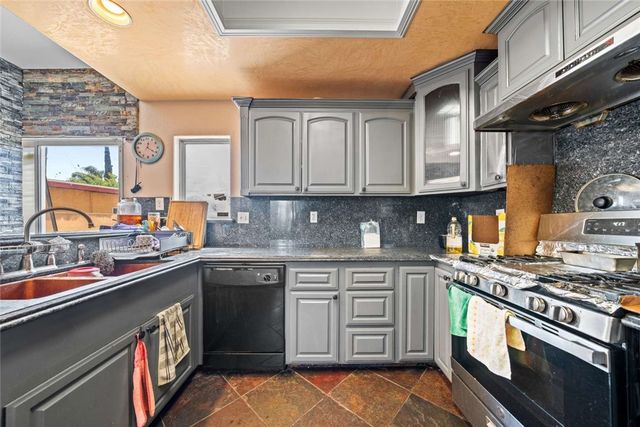 1010 W Wilson Street, Pomona, CA 91768