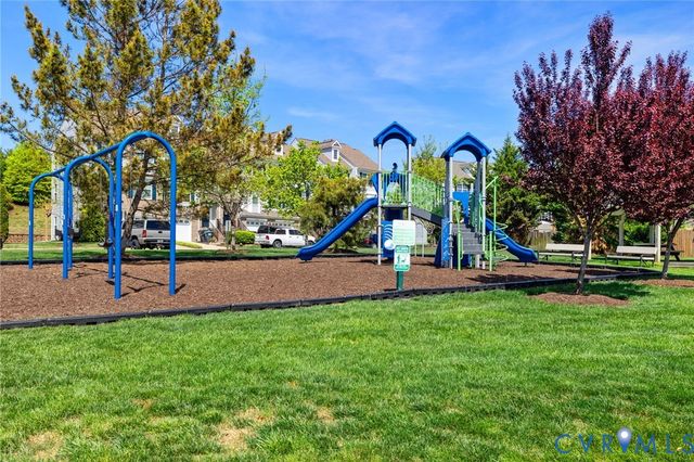 10245 Kestrel Dr, Ashland, VA 23005