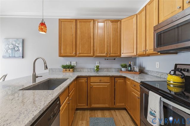 10245 Kestrel Dr, Ashland, VA 23005