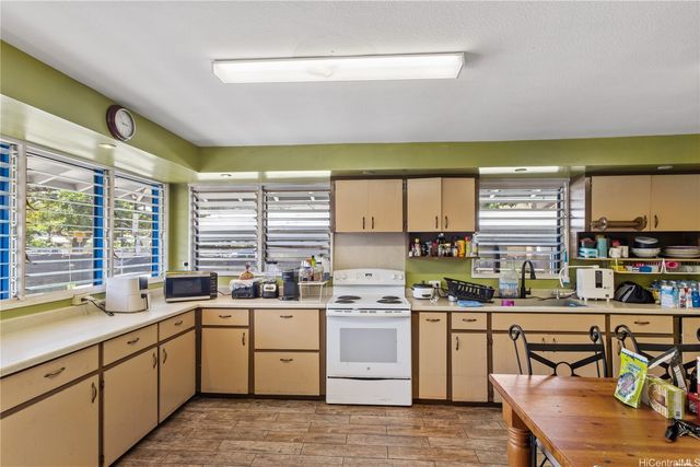 85-945 Mill Street, Waianae, HI 96792