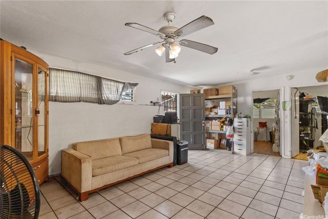 85-945 Mill Street, Waianae, HI 96792