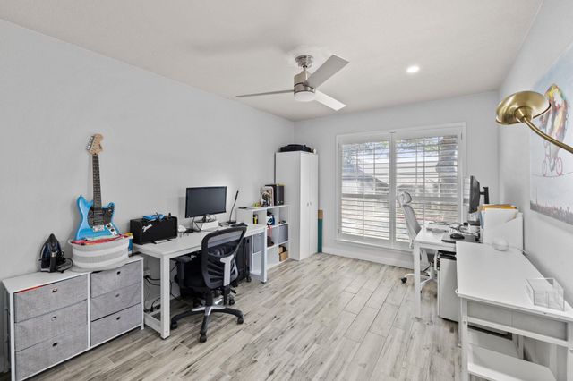 1015 E Yager LN 115, Austin, TX 78753