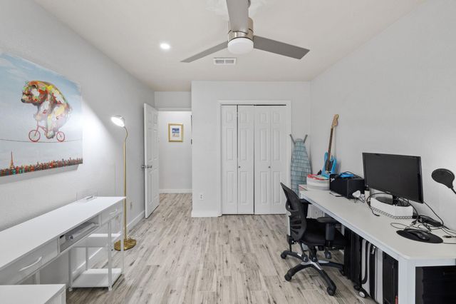 1015 E Yager LN 115, Austin, TX 78753