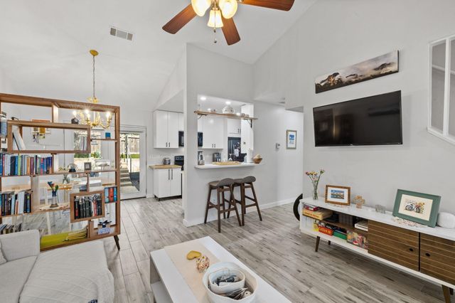 1015 E Yager LN 115, Austin, TX 78753