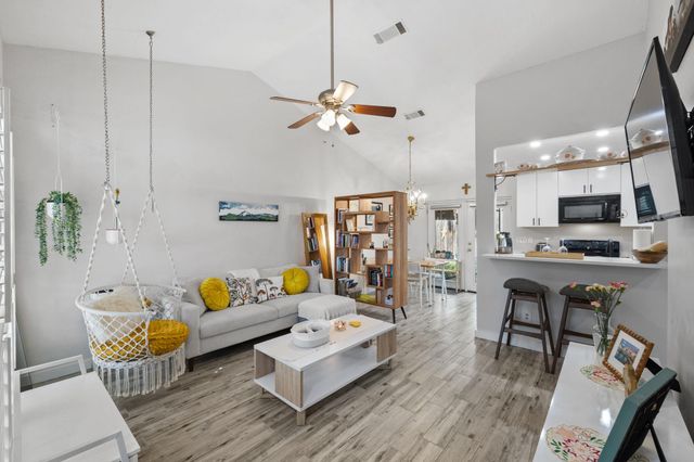 1015 E Yager LN 115, Austin, TX 78753