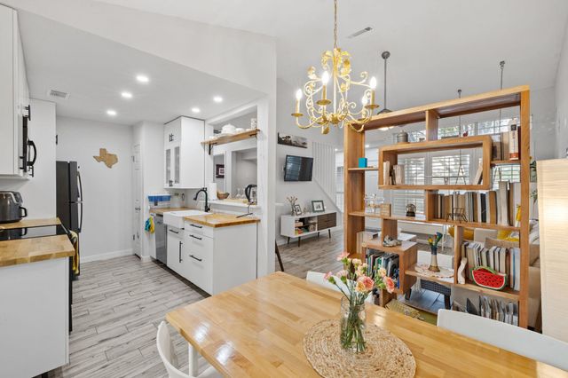 1015 E Yager LN 115, Austin, TX 78753