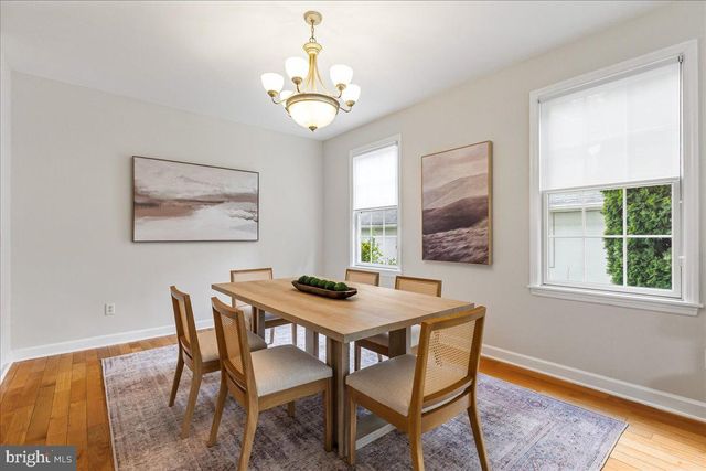 35 LEAVITT LN, Princeton, NJ 08540