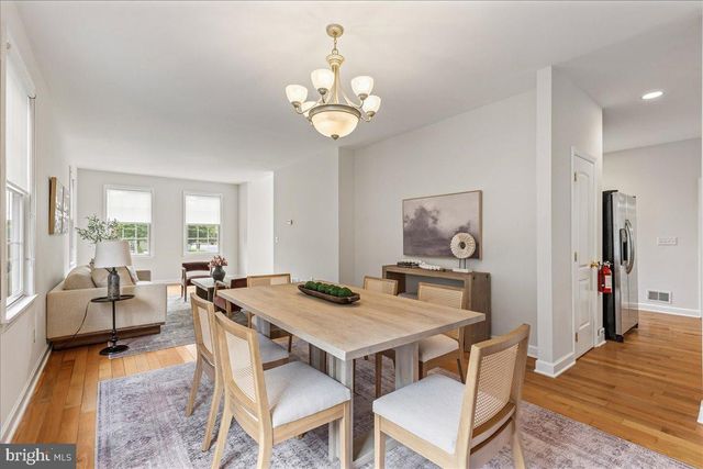 35 LEAVITT LN, Princeton, NJ 08540