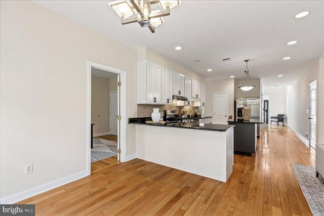 35 LEAVITT LN, Princeton, NJ 08540