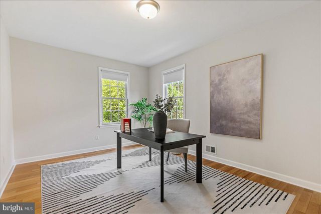35 LEAVITT LN, Princeton, NJ 08540