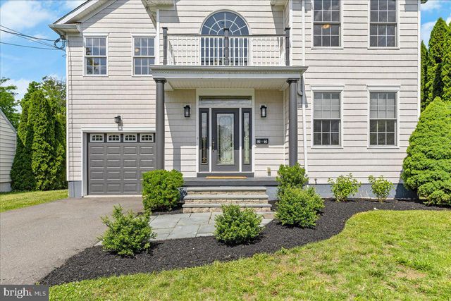 35 LEAVITT LN, Princeton, NJ 08540