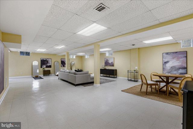 35 LEAVITT LN, Princeton, NJ 08540