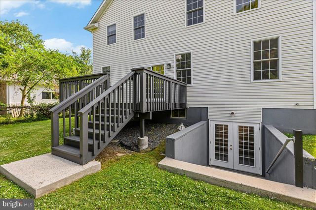 35 LEAVITT LN, Princeton, NJ 08540