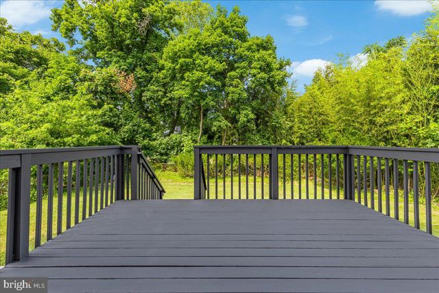 35 LEAVITT LN, Princeton, NJ 08540