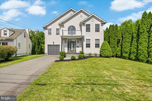 35 LEAVITT LN, Princeton, NJ 08540