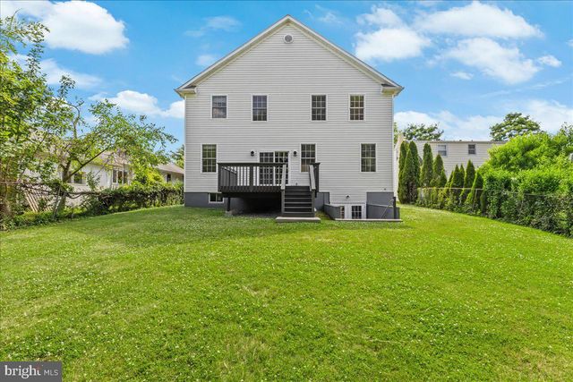35 LEAVITT LN, Princeton, NJ 08540