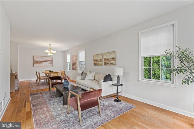 35 LEAVITT LN, Princeton, NJ 08540